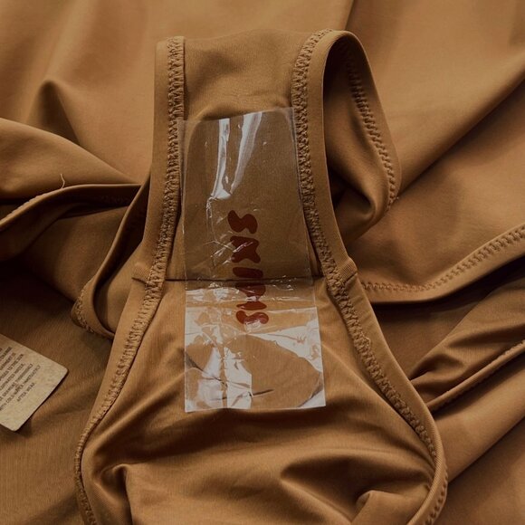 SKIMS Swim Sleeveless One Piece Almond 4X - Picture 10 of 14